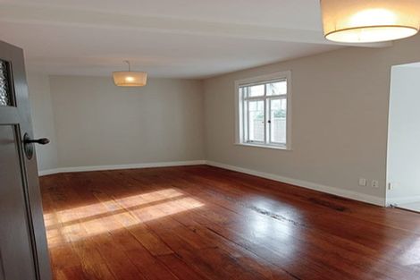 Photo of property in 81 Norwood Road, Bayswater, Auckland, 0622