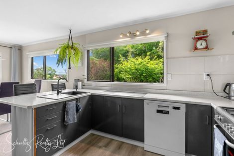 Photo of property in 4 Horniblow Road, Matakohe, 0594