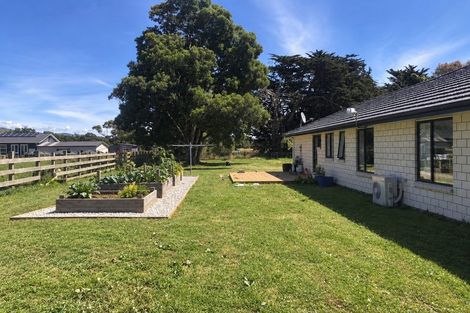 Photo of property in 24 Rewarewa Street, Owhata, Rotorua, 3010