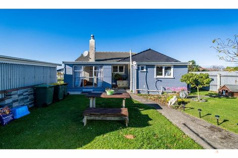 Photo of property in 56 Rhodes Street, Waimate, 7924