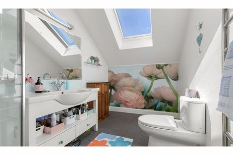 Photo of property in 94 Saint Martins Road, Saint Martins, Christchurch, 8022