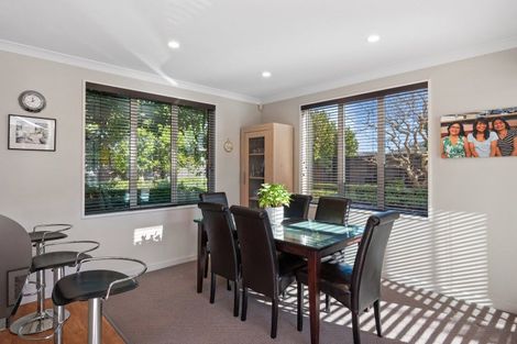 Photo of property in 17 Westpark Drive, Burnside, Christchurch, 8053