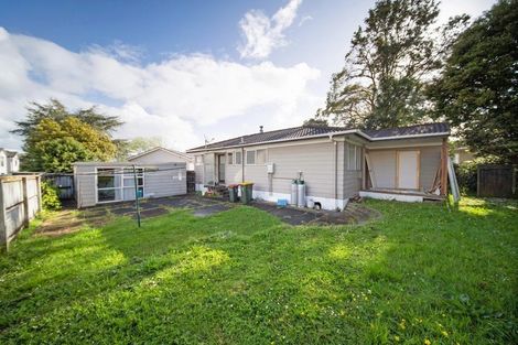 Photo of property in 28 Hinton Place, Weymouth, Auckland, 2103
