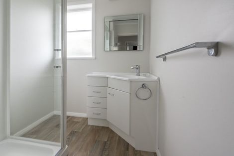 Photo of property in 61 Mako Mako Road, Levin, 5510