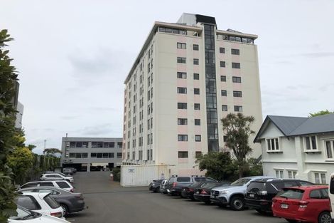 Photo of property in Hobson Court Flats, 28/70 Hobson Street, Thorndon, Wellington, 6011