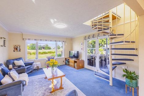 Photo of property in 6 Beaumont Lane, Havelock North, 4130