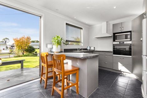 Photo of property in 8 Elizabeth Place, Clive, 4102