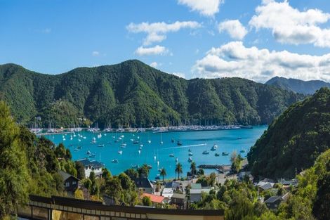 Photo of property in 24 Amelia Crescent, Waikawa, Picton, 7220