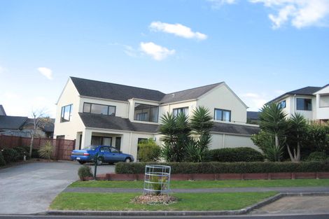 Photo of property in 32 Byblos Place, The Gardens, Auckland, 2105