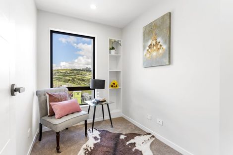 Photo of property in 9 Backridge Way, Flat Bush, Auckland, 2019