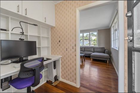 Photo of property in 19 Taupiri Crescent, Titahi Bay, Porirua, 5022
