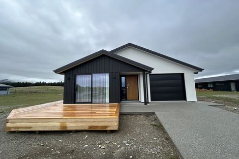 Photo of property in 139 Burden Loop, Lake Hawea, 9382