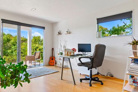 Photo of property in 12 Salem Place, Torbay, Auckland, 0630