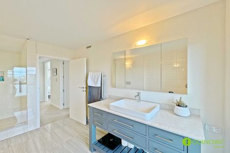 Photo of property in 2b/6 The Promenade, Takapuna, Auckland, 0622