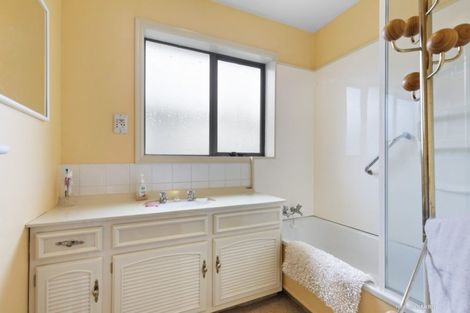 Photo of property in 1/271 Karori Road, Karori, Wellington, 6012