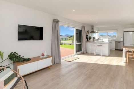 Photo of property in 12 Dune Lake Place, Ruakaka, 0116