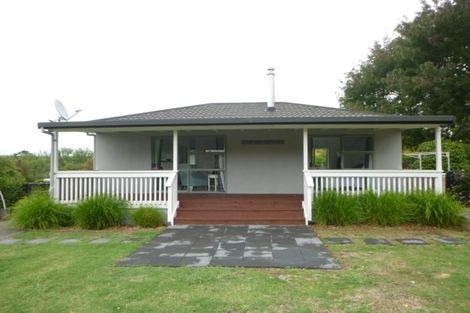 Photo of property in 83 Tawa Road, Kumeu, 0891
