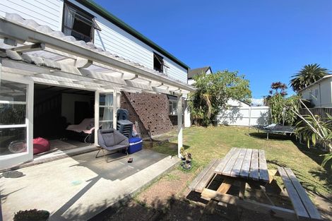 Photo of property in 4/7 Koromiko Street, New Lynn, Auckland, 0600