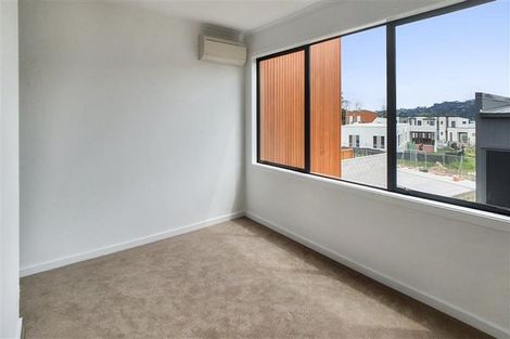Photo of property in 9 Hudson Bay Road, Hobsonville, Auckland, 0616
