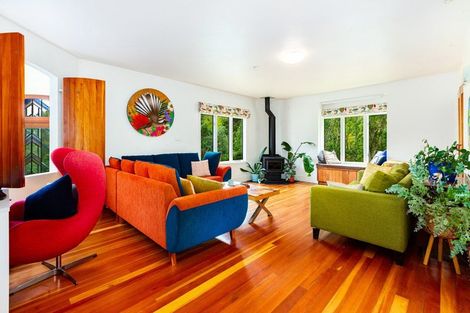 Photo of property in 65 Valley Road, Paraparaumu, 5032