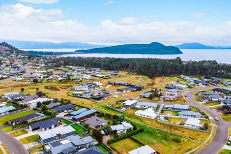 Photo of property in 4 John Norrie Place, Motuoapa, 3382