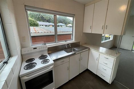 Photo of property in 31 Cumberland Street, Merrilands, New Plymouth, 4312