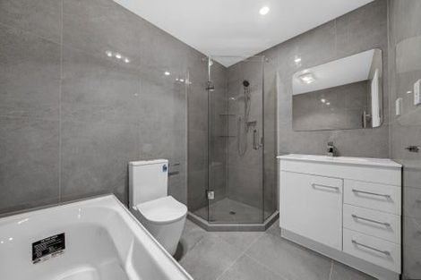 Photo of property in 9 Edgerton Road, Te Atatu Peninsula, Auckland, 0610