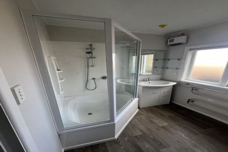 Photo of property in 25 New Windsor Road, Avondale, Auckland, 0600