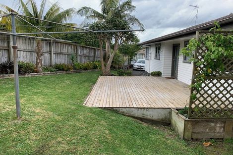 Photo of property in 32 Roick Parade, Glen Eden, Auckland, 0602