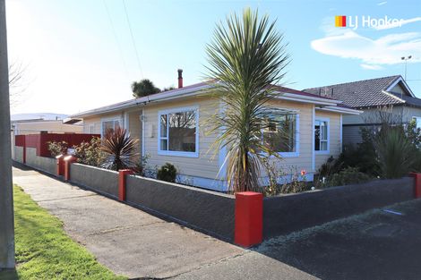 Photo of property in 6 De Carle Street, Saint Kilda, Dunedin, 9012