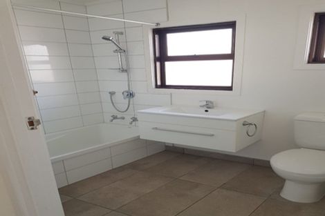 Photo of property in 1/1 Dominion Street, Takapuna, Auckland, 0622