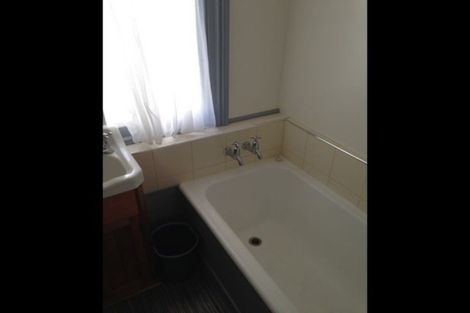 Photo of property in 255 Oxford Street, South Dunedin, Dunedin, 9012