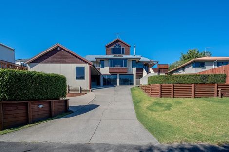 Photo of property in 104 Kinloch Way, Bethlehem, Tauranga, 3110