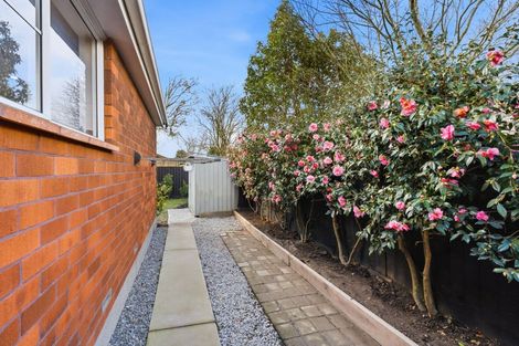 Photo of property in 7 Calbreath Place, Russley, Christchurch, 8042