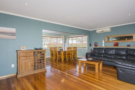 Photo of property in 2 Sharyn Place, Brookfield, Tauranga, 3110