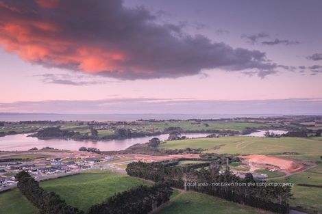 Photo of property in 57 Tahuna Minhinnick Drive, Glenbrook, 2681