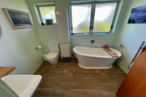 Photo of property in 68 Gurney Road, Kelson, Lower Hutt, 5010