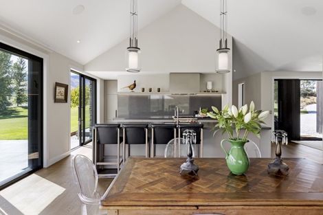 Photo of property in 7 Bendemeer Lane, Lake Hayes, Queenstown, 9371