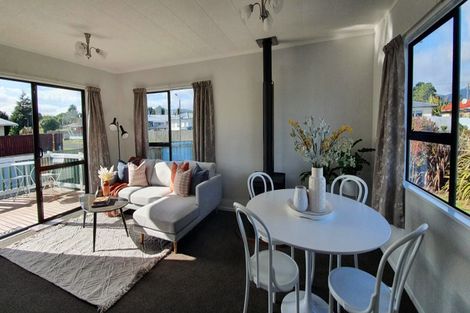 Photo of property in 10 Skye Street, Levin, 5510