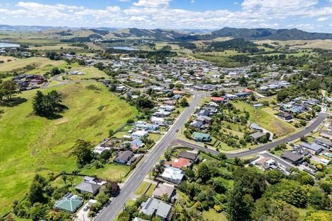 Photo of property in 61 Kimihia Road, Huntly, 3700