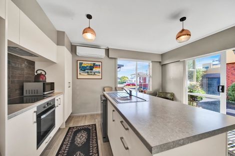 Photo of property in 67a Barrett Street, Westown, New Plymouth, 4310