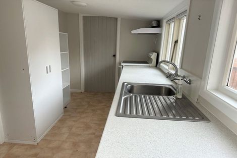 Photo of property in 2 Bruce Street, Roslyn, Dunedin, 9011