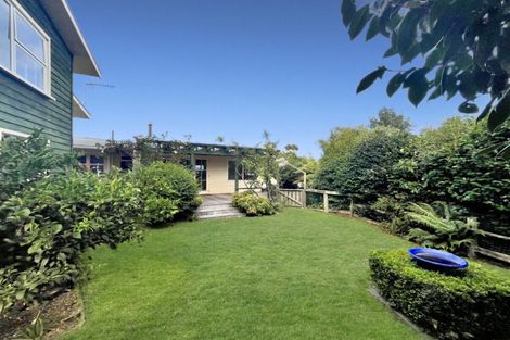 Photo of property in 64 Chesham Avenue, Waipahihi, Taupo, 3330