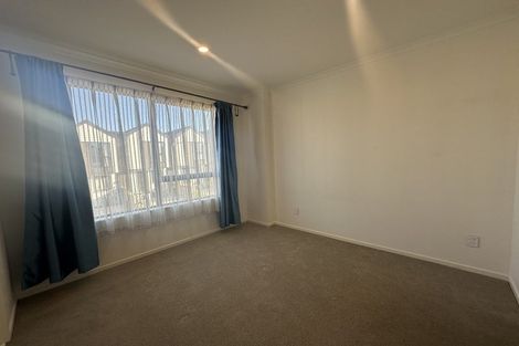 Photo of property in 60 Waipuhinui Way, Wiri, Auckland, 2104