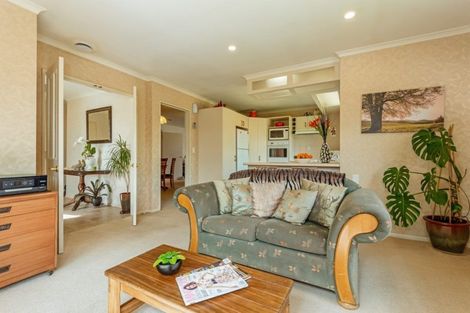 Photo of property in 7 Strachan Way, Highbury, Palmerston North, 4412