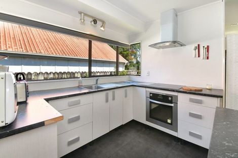 Photo of property in 2/117 Parkhurst Road, Parakai, 0830