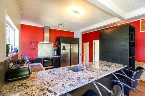 Photo of property in 25b Clearmont Crescent, Blagdon, New Plymouth, 4310