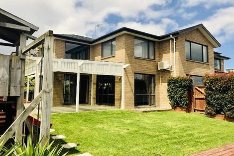 Photo of property in 33 Kilkelly Avenue, Pinehill, Auckland, 0632