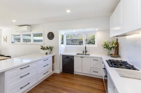 Photo of property in 39 Manor Place, Bryndwr, Christchurch, 8053