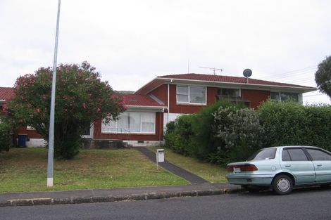 Photo of property in 2/1 Evelyn Place, Hillcrest, Auckland, 0627